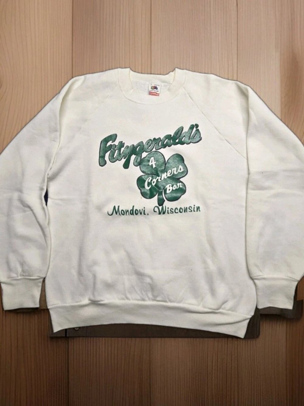 VTG Fitzgerald’s 4 Corners Bar Clover Crewneck Sweatshirt Fruit of the Loom L...